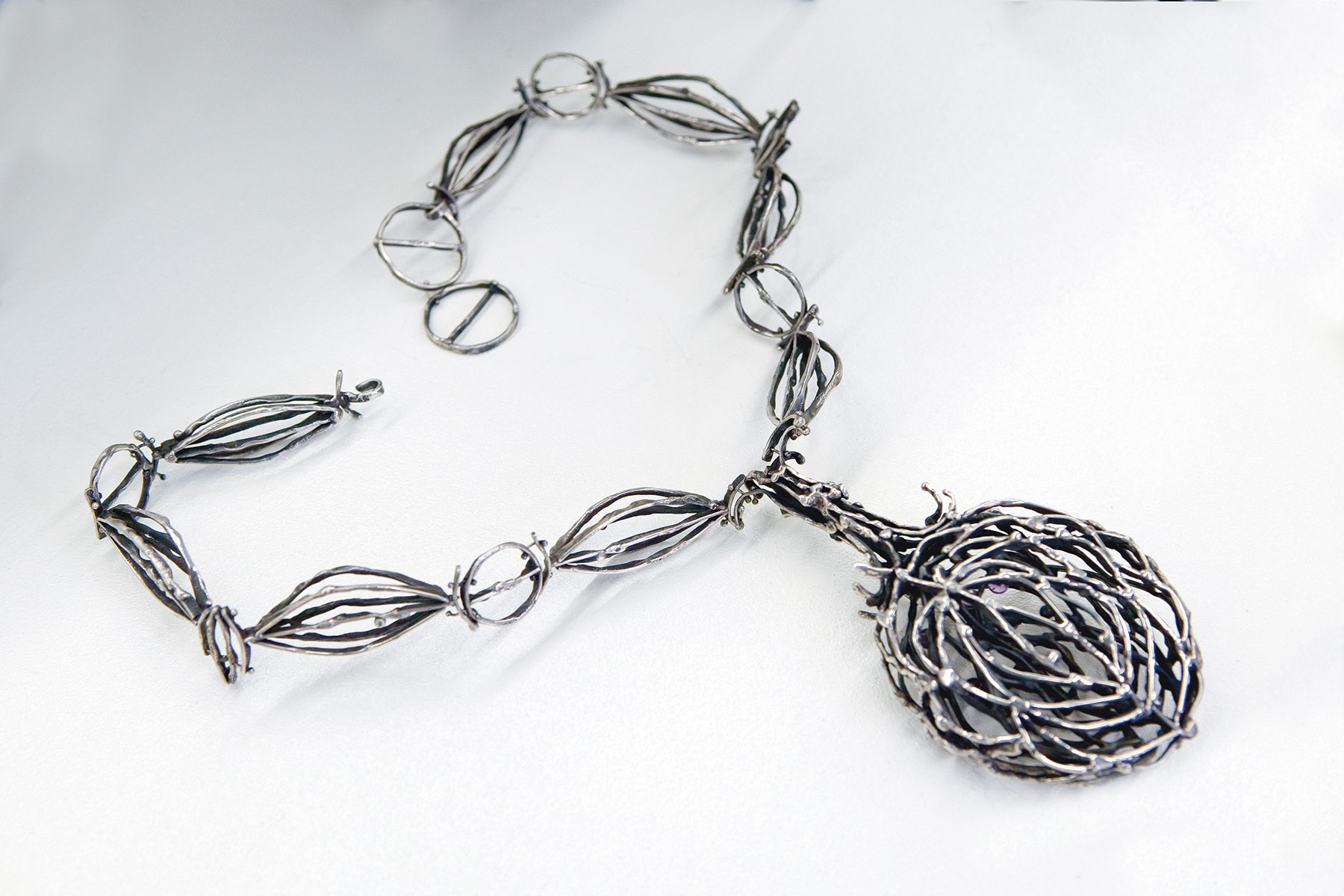 Earl Pardon, Necklace