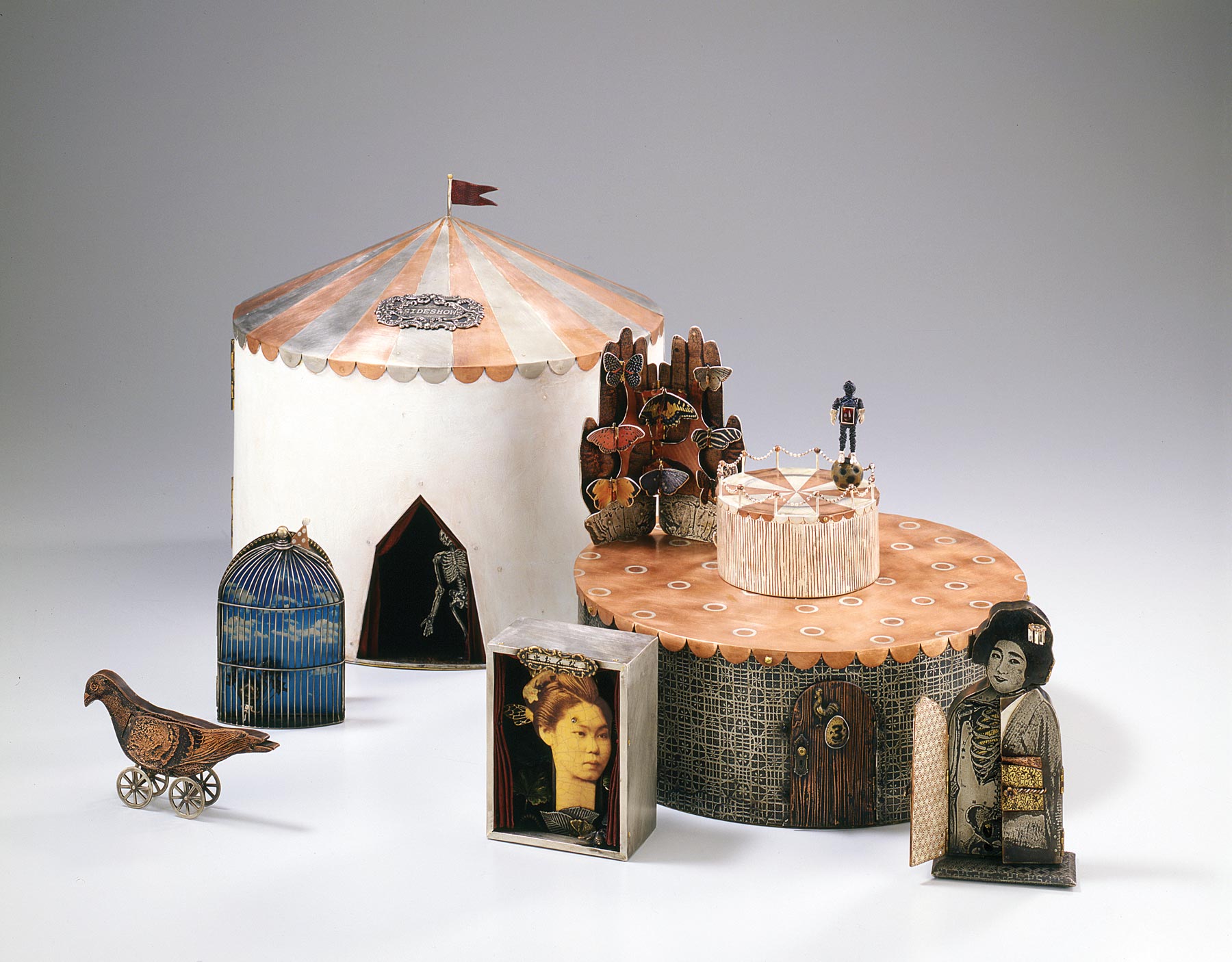 Mariko Kusumoto “Side Show” (detail)