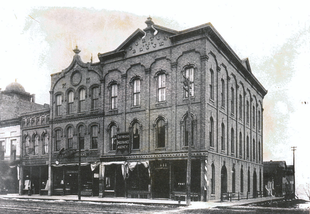 Racine Art Museum building from before 1906 Photography of the building that would become RAM, circa 1906