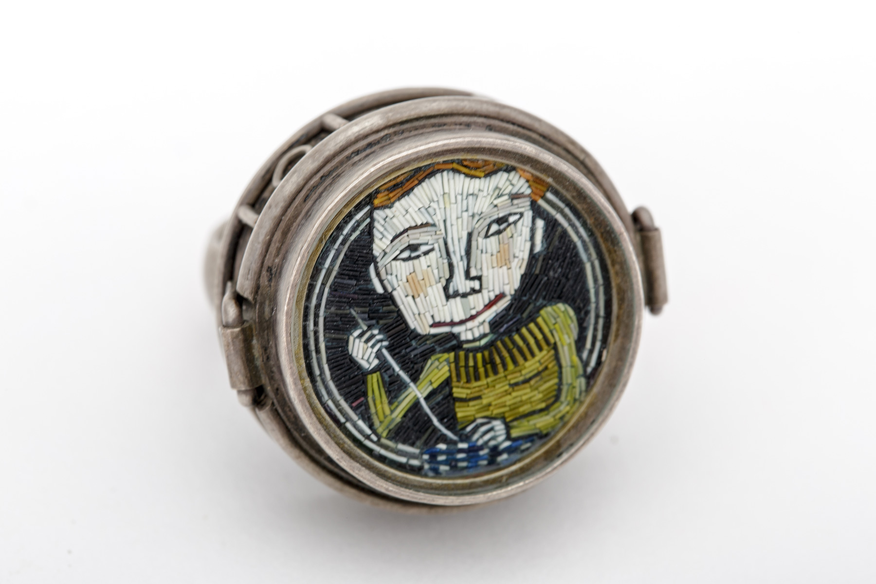Cynthia Toops, She Saves the Day (Ring)