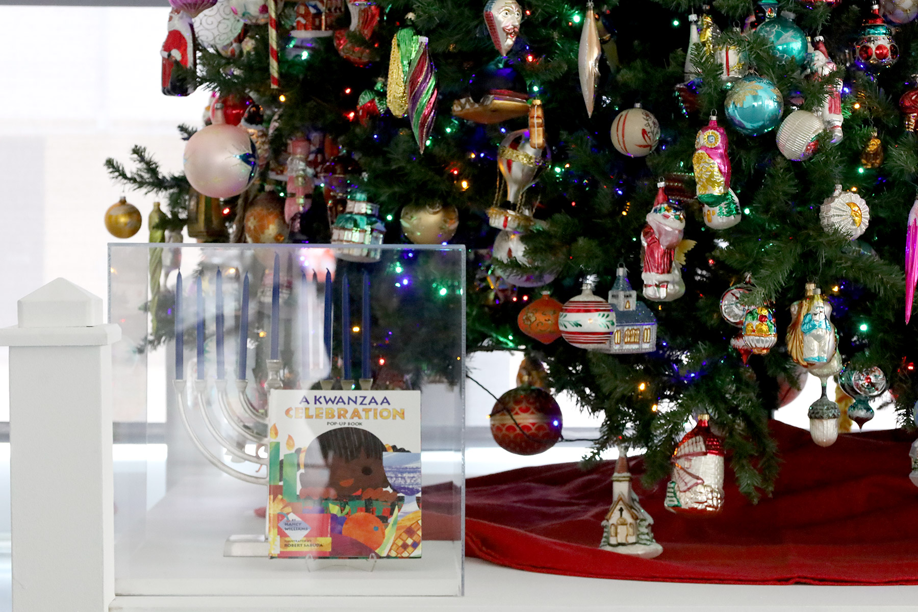 Holiday Tree 2021 and Kwanzaa Celebration Book Holiday Tree 2021 4