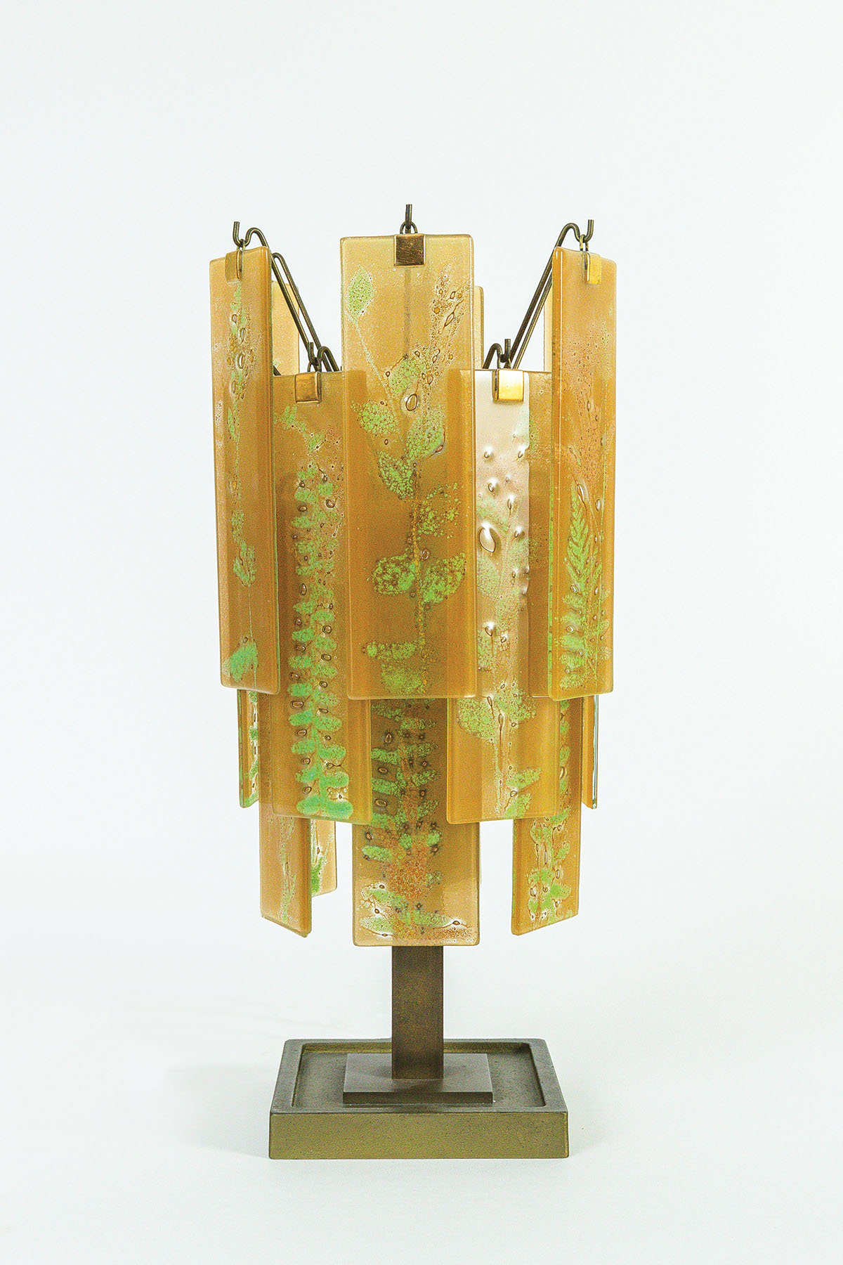 Frances and Michael Higgins, Dingle-Dangle Lamp
